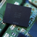 Samsung comienza la producción en masa de la memoria QLC V-NAND de 9ª generación